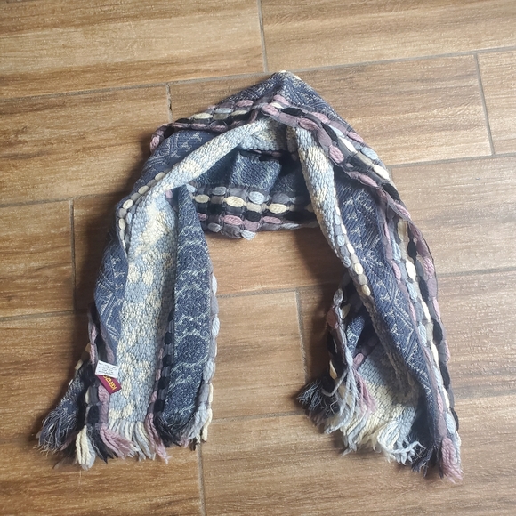 Kenzo Made in Italy Wool and Silk Scarf. - Picture 12 of 16